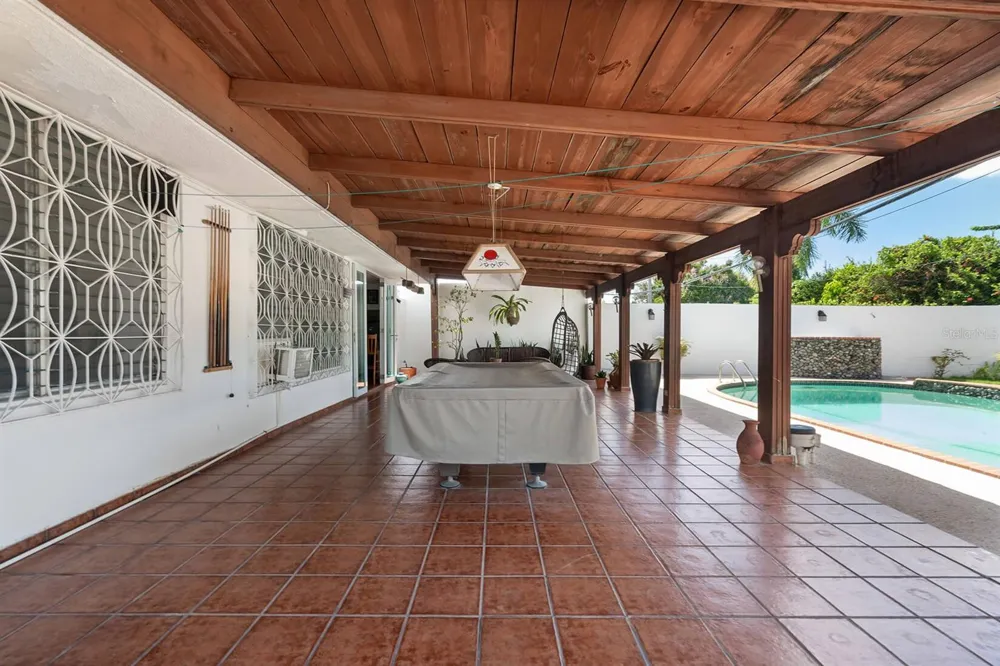 Urb. Torrimar PASEO DE LA ALHAMBRA #1-16 Guaynabo, PR 00966