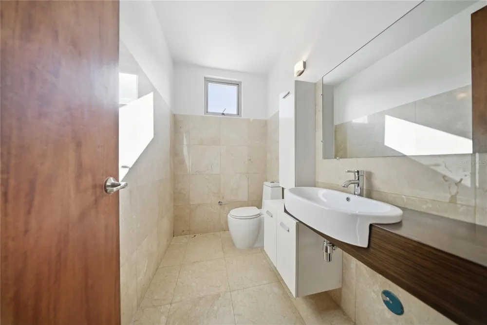 59 LIRIO #301 Carolina, PR 00979