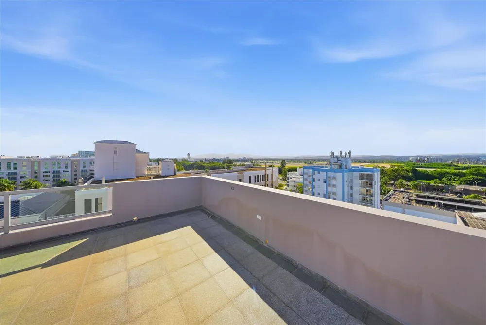 59 LIRIO #301 Carolina, PR 00979
