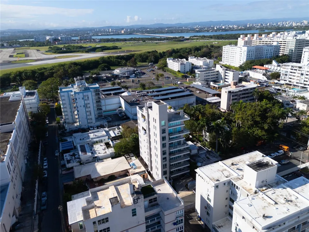 59 LIRIO #301 Carolina, PR 00979