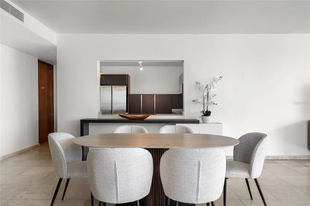 59 LIRIO #301 Carolina, PR 00979