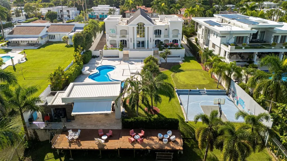 85 ORQUIDIA San Juan, PR 00927