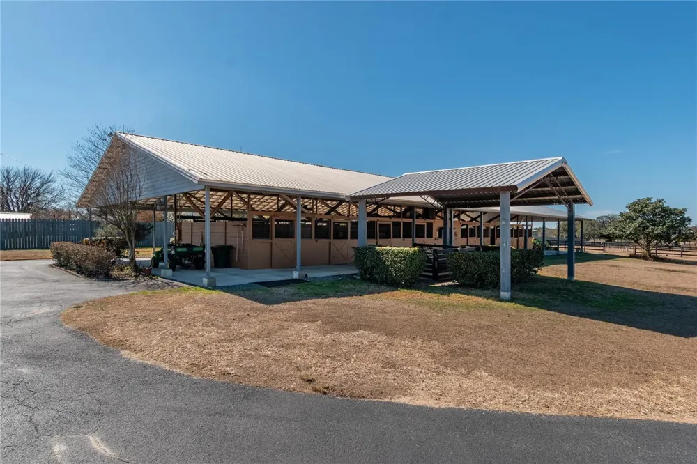 12610 NW GAINESVILLE ROAD Reddick, FL 32686