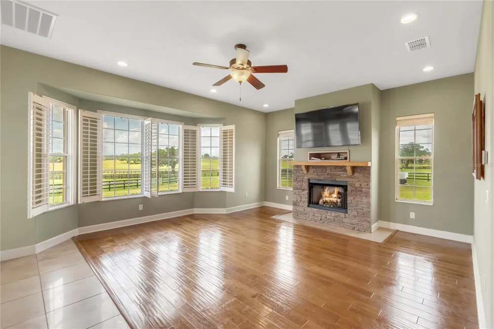 12610 NW GAINESVILLE ROAD Reddick, FL 32686