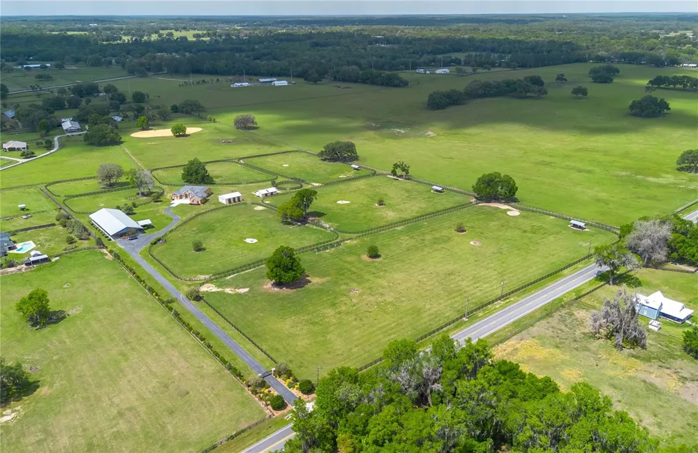 12610 NW GAINESVILLE ROAD Reddick, FL 32686
