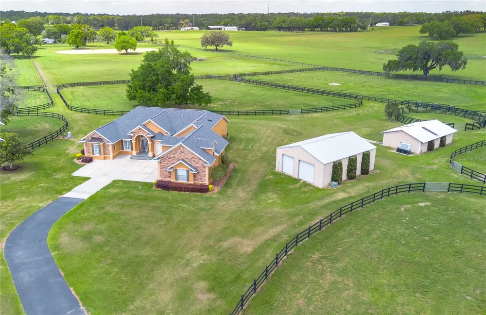 12610 NW GAINESVILLE ROAD Reddick, FL 32686