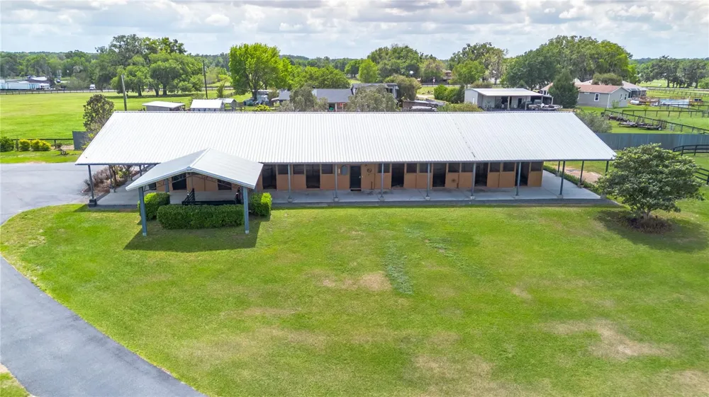 12610 NW GAINESVILLE ROAD Reddick, FL 32686