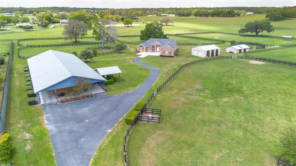 12610 NW GAINESVILLE ROAD Reddick, FL 32686