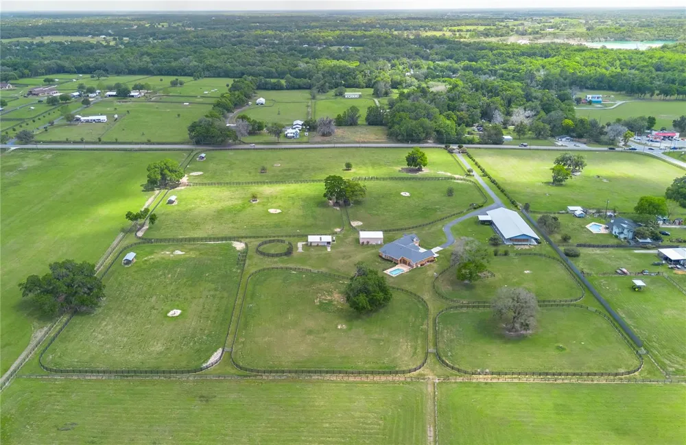 12610 NW GAINESVILLE ROAD Reddick, FL 32686
