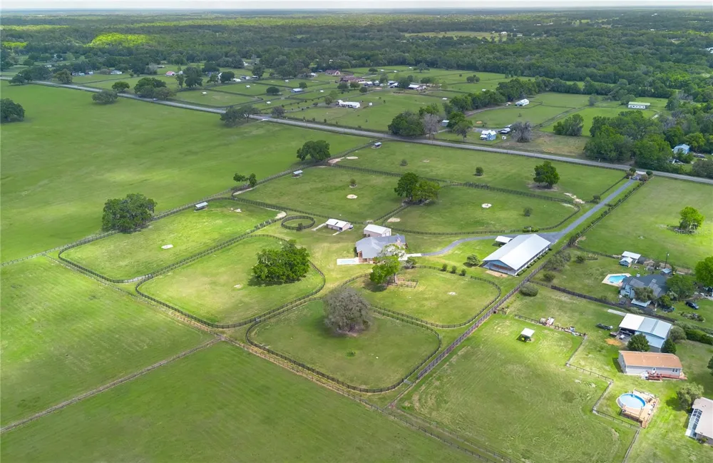 12610 NW GAINESVILLE ROAD Reddick, FL 32686
