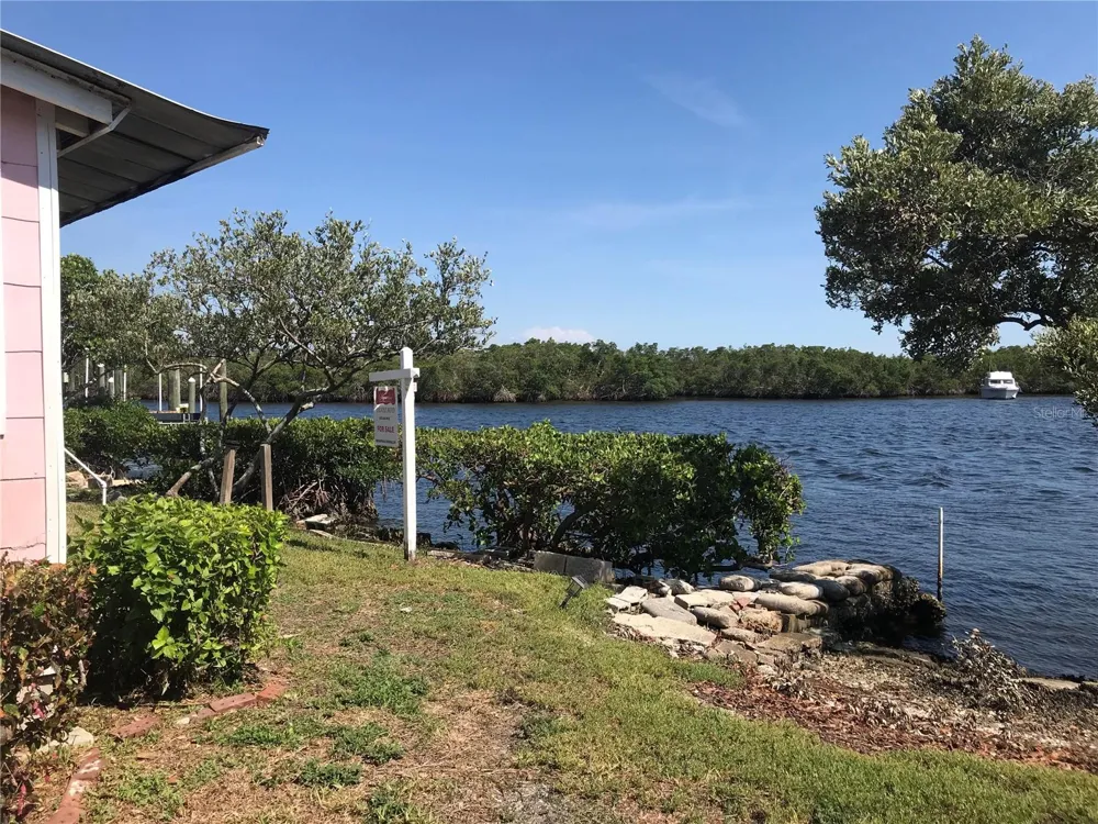 3306 W SHELL POINT ROAD Ruskin, FL 33570