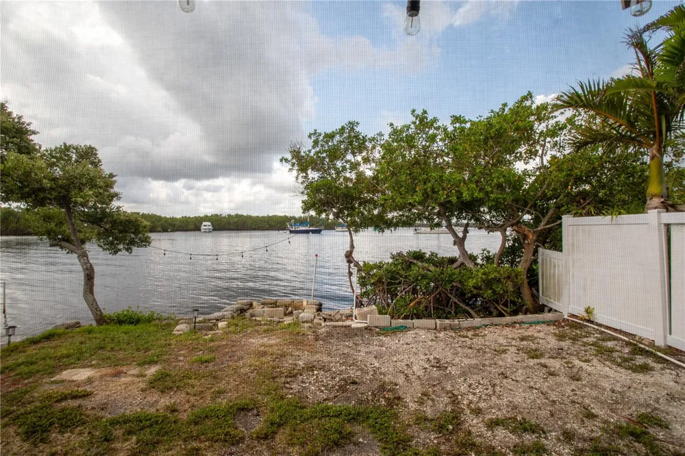 3312 W SHELL POINT ROAD Ruskin, FL 33570