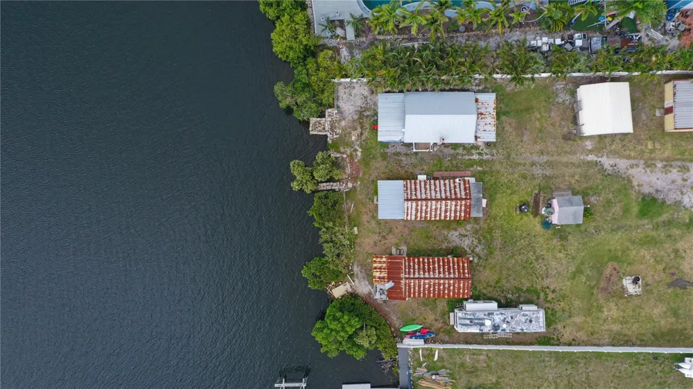 3312 W SHELL POINT ROAD Ruskin, FL 33570