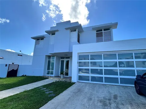 345 CALLE TULIPAN