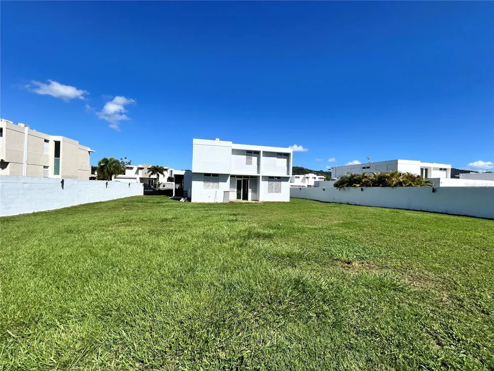 345 CALLE TULIPAN Caguas, PR 00725