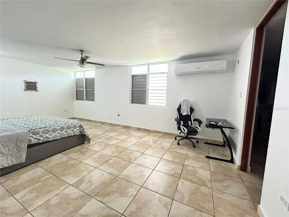345 CALLE TULIPAN Caguas, PR 00725