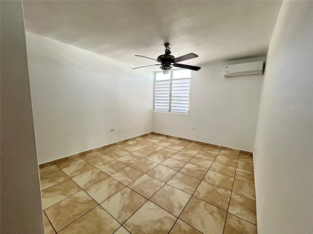 345 CALLE TULIPAN Caguas, PR 00725