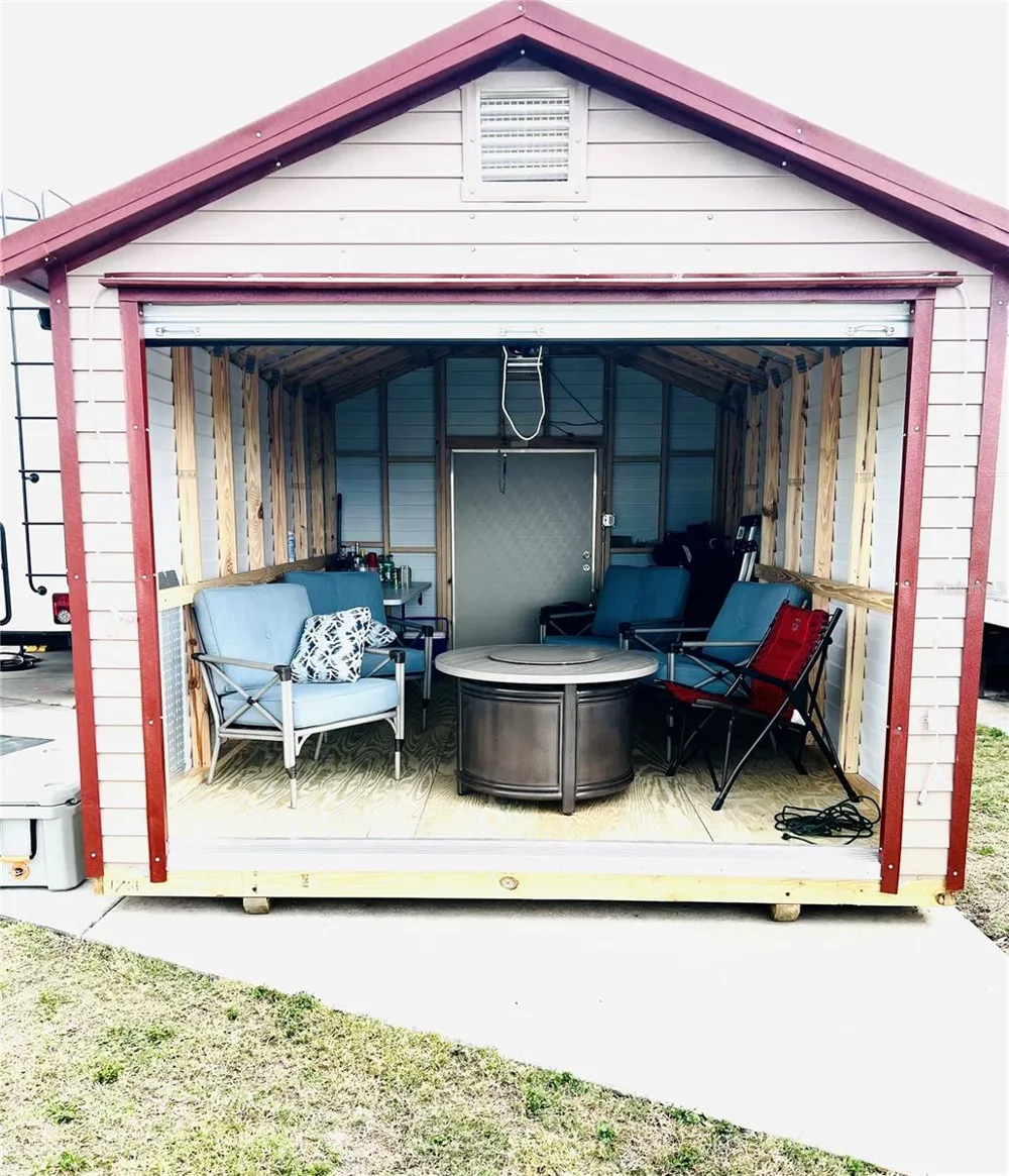 328 ST GEORGE DRIVE Davenport, FL 33837