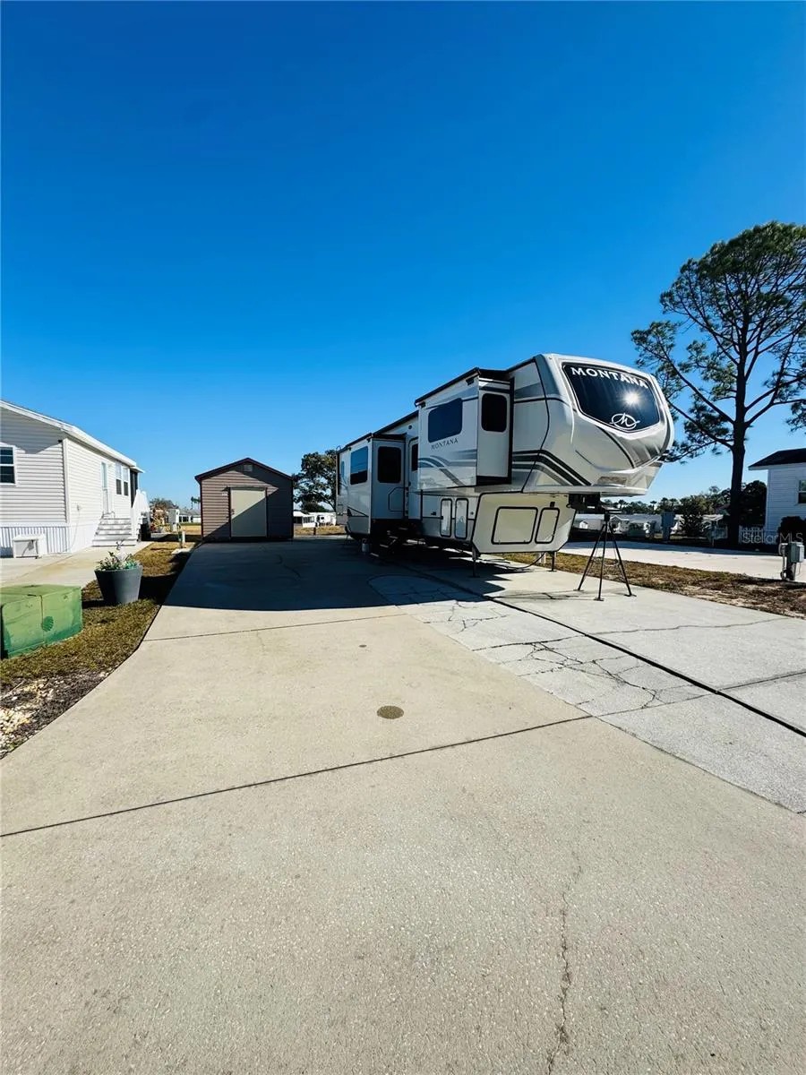 328 ST GEORGE DRIVE Davenport, FL 33837