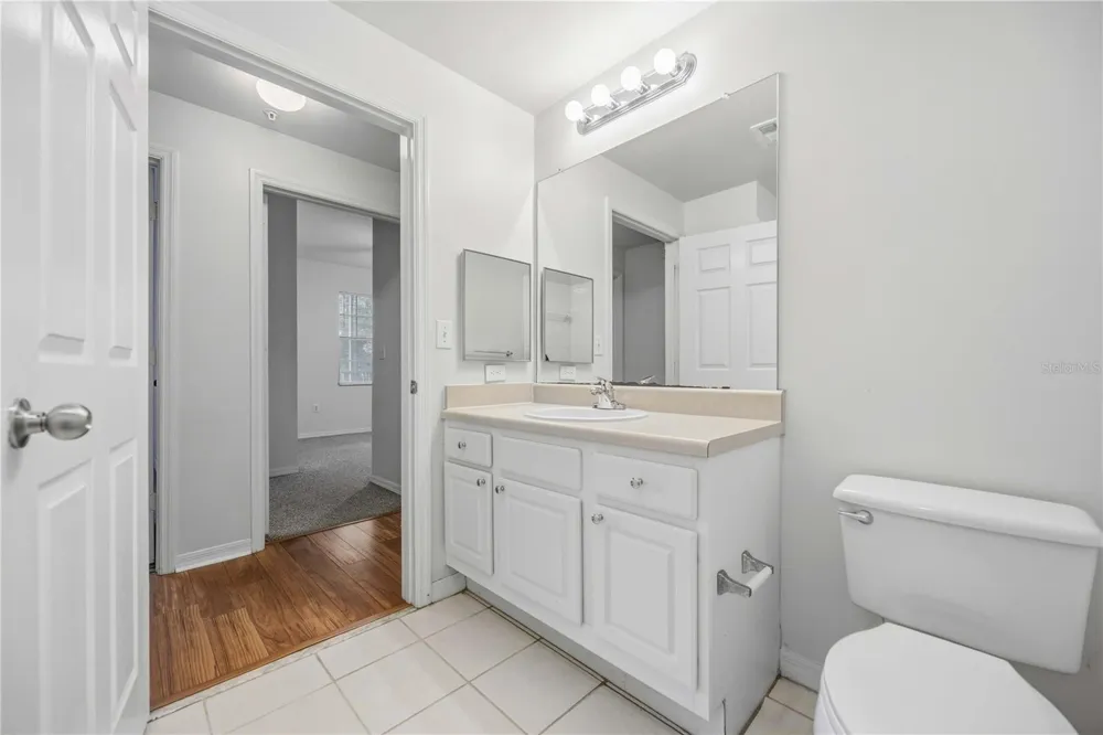 5721 BENTGRASS DRIVE #20-104 Sarasota, FL 34235