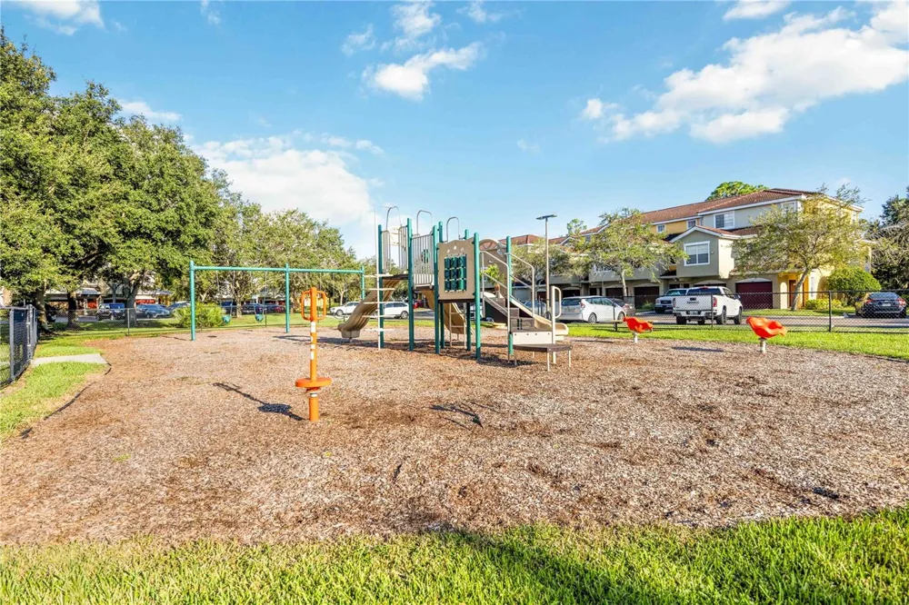 5721 BENTGRASS DRIVE #20-104 Sarasota, FL 34235