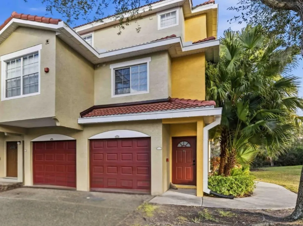 5721 BENTGRASS DRIVE #20-104 Sarasota, FL 34235