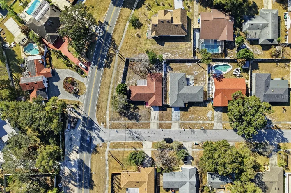 7002 CRESTLAKE DRIVE Orlando, FL 32819