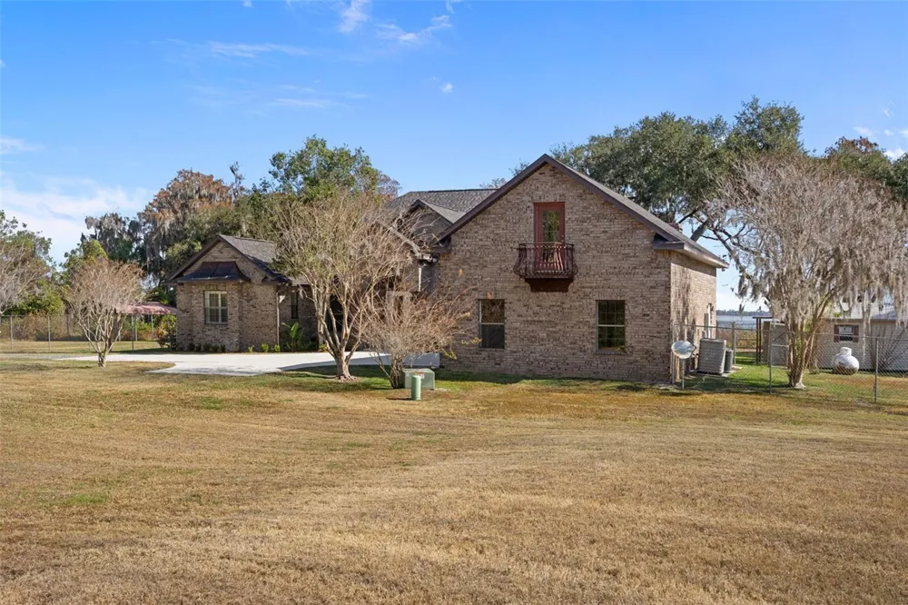 4300 TIMBERLANE ROAD Lake Wales, FL 33898