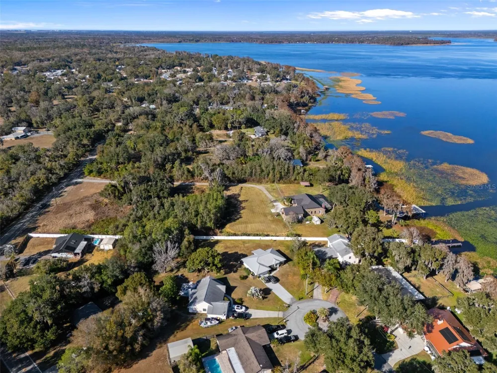 4300 TIMBERLANE ROAD Lake Wales, FL 33898
