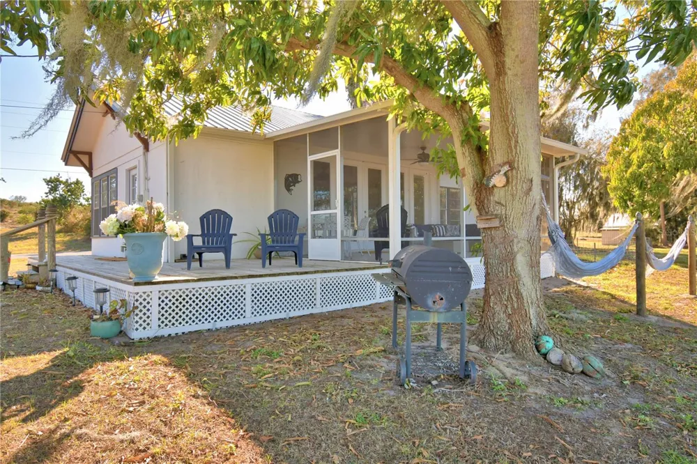 1173 S LAKE REEDY BOULEVARD Frostproof, FL 33843