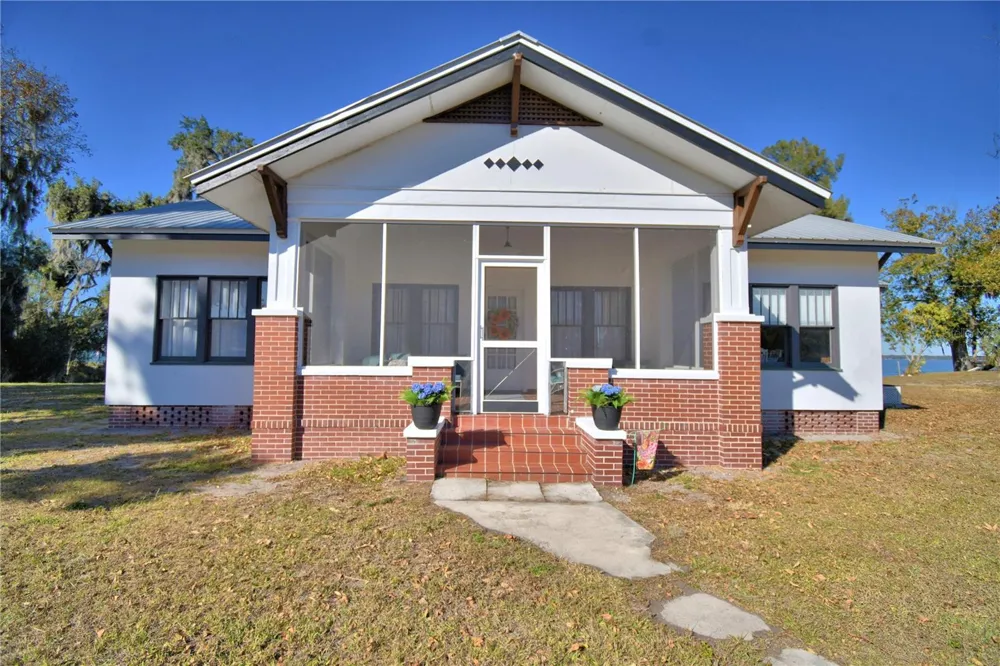 1173 S LAKE REEDY BOULEVARD Frostproof, FL 33843