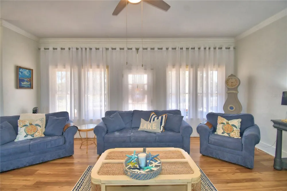 1173 S LAKE REEDY BOULEVARD Frostproof, FL 33843