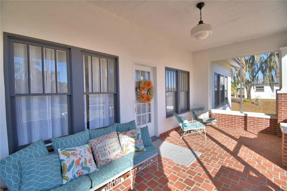 1173 S LAKE REEDY BOULEVARD Frostproof, FL 33843
