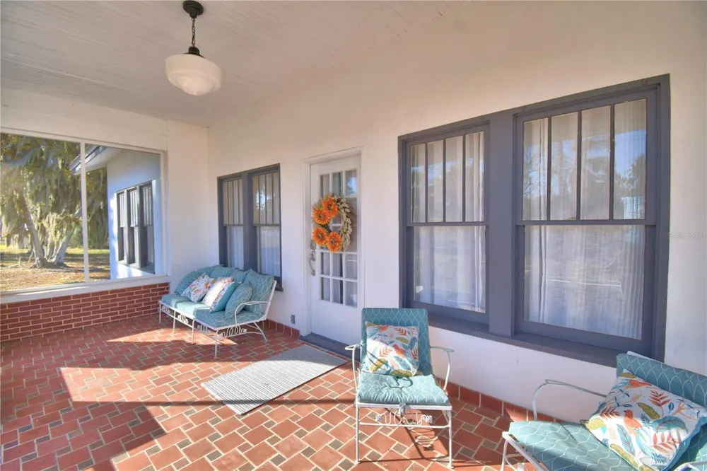 1173 S LAKE REEDY BOULEVARD Frostproof, FL 33843