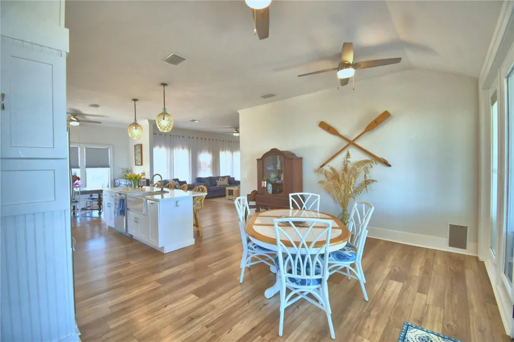 1173 S LAKE REEDY BOULEVARD Frostproof, FL 33843
