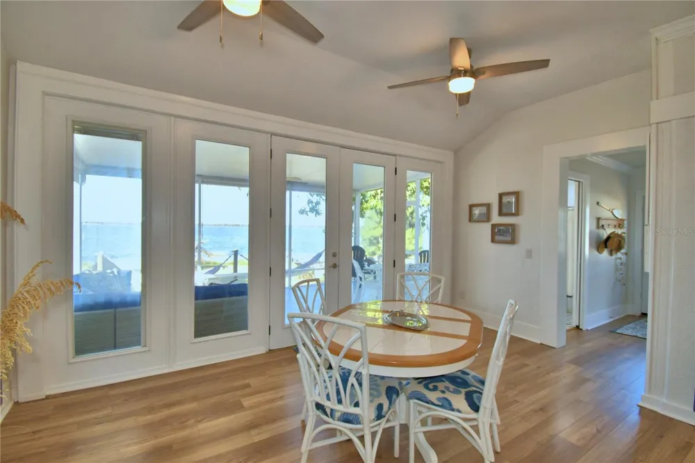 1173 S LAKE REEDY BOULEVARD Frostproof, FL 33843