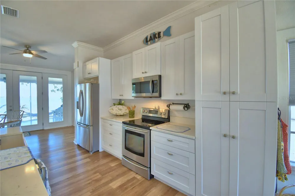 1173 S LAKE REEDY BOULEVARD Frostproof, FL 33843