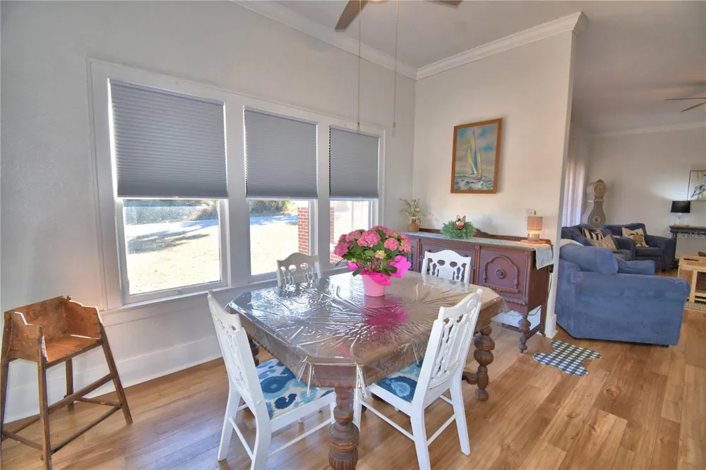 1173 S LAKE REEDY BOULEVARD Frostproof, FL 33843