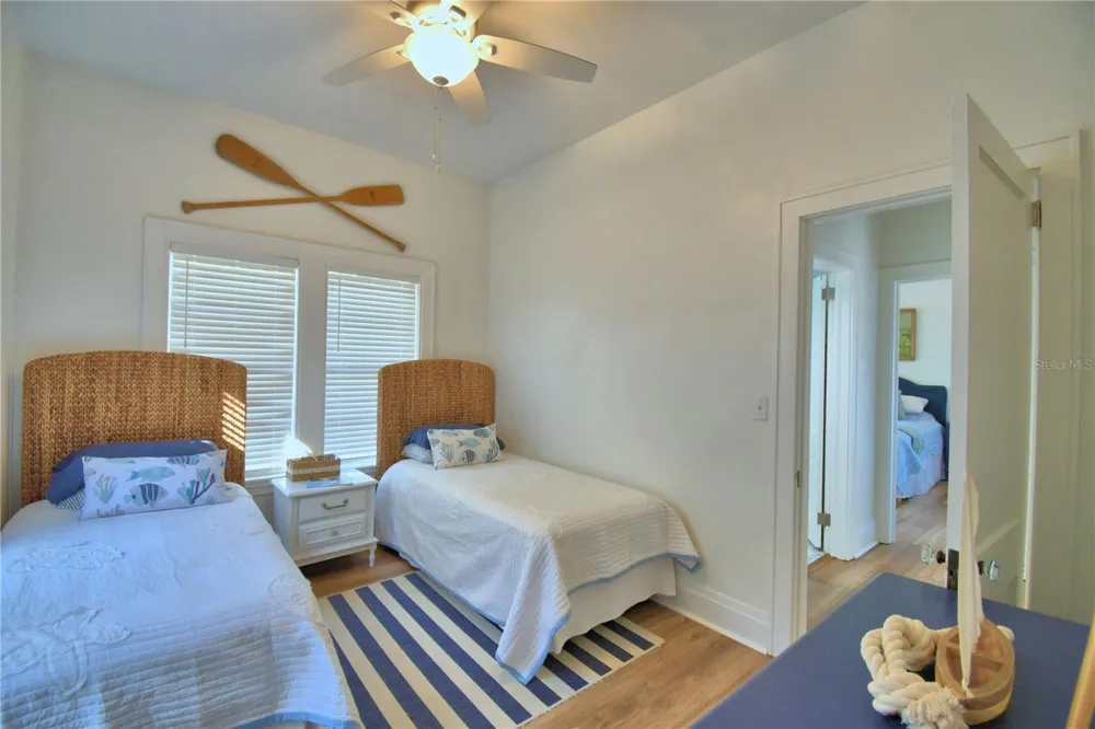 1173 S LAKE REEDY BOULEVARD Frostproof, FL 33843