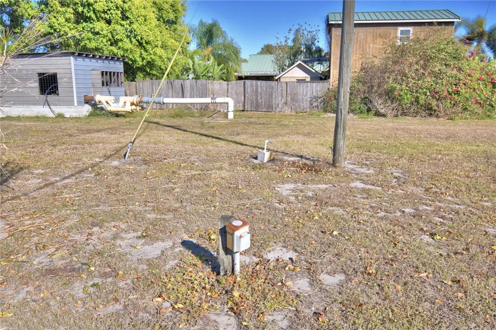 1173 S LAKE REEDY BOULEVARD Frostproof, FL 33843