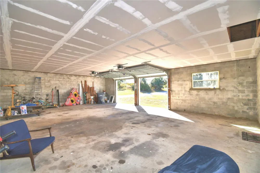 1173 S LAKE REEDY BOULEVARD Frostproof, FL 33843