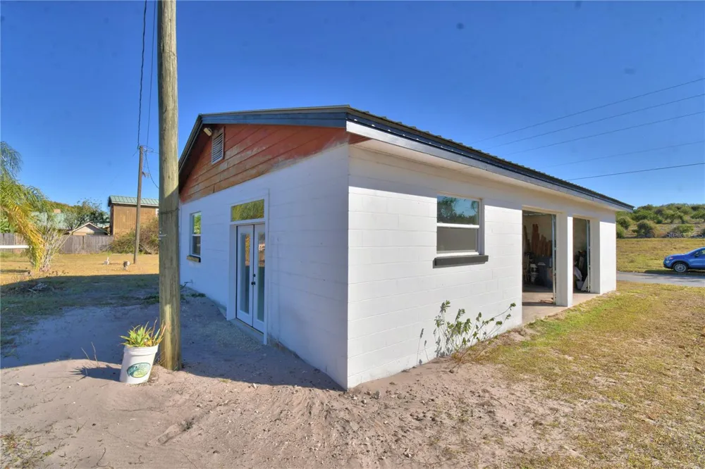 1173 S LAKE REEDY BOULEVARD Frostproof, FL 33843