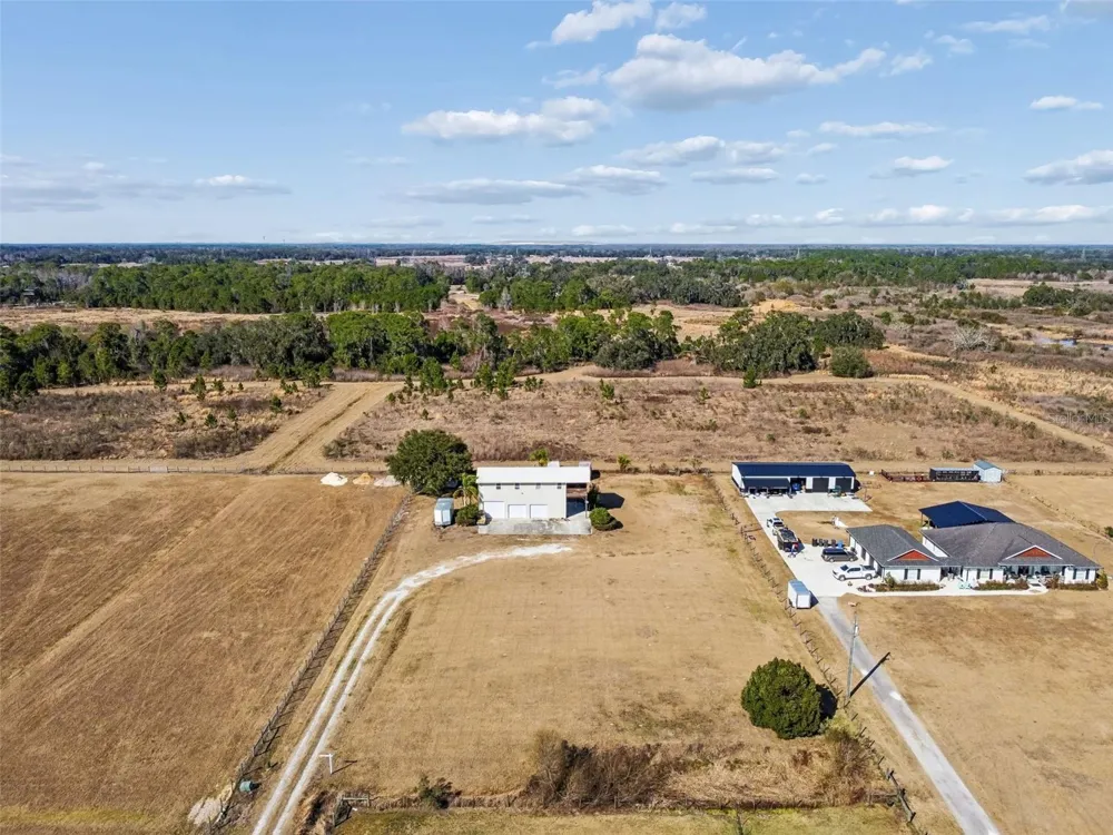 4026 MCINTOSH ESTATES LANE Plant City, FL 33565