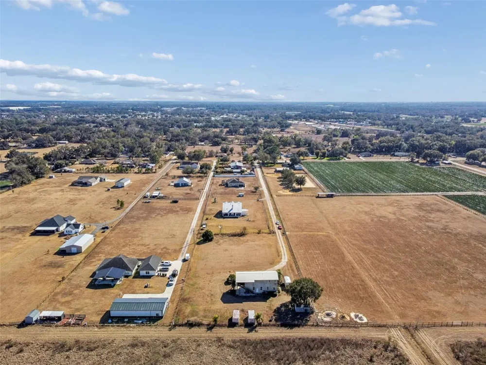 4026 MCINTOSH ESTATES LANE Plant City, FL 33565