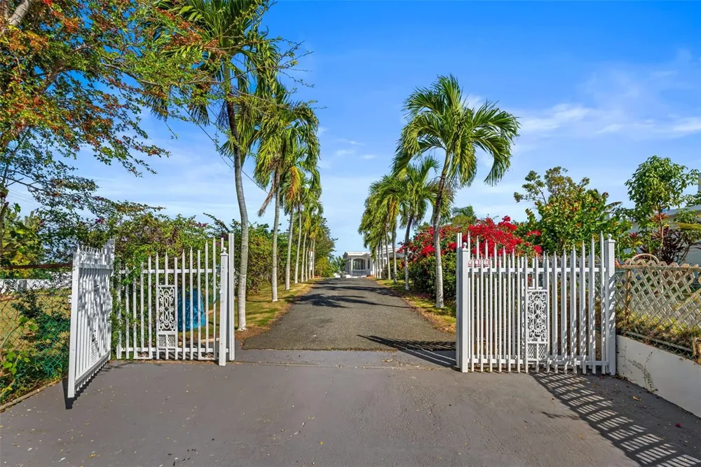 KM 1.1 466 Isabela, PR 00662