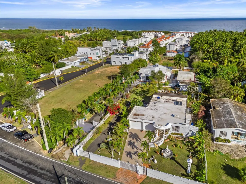 KM 1.1 466 Isabela, PR 00662