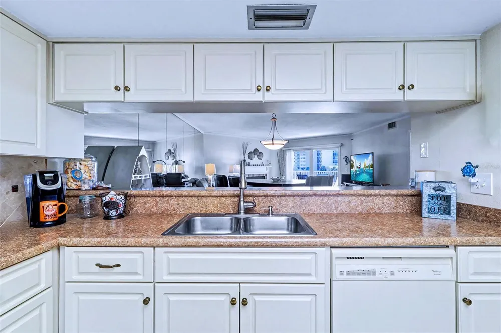 18400 GULF BOULEVARD #1302 Indian Shores, FL 33785