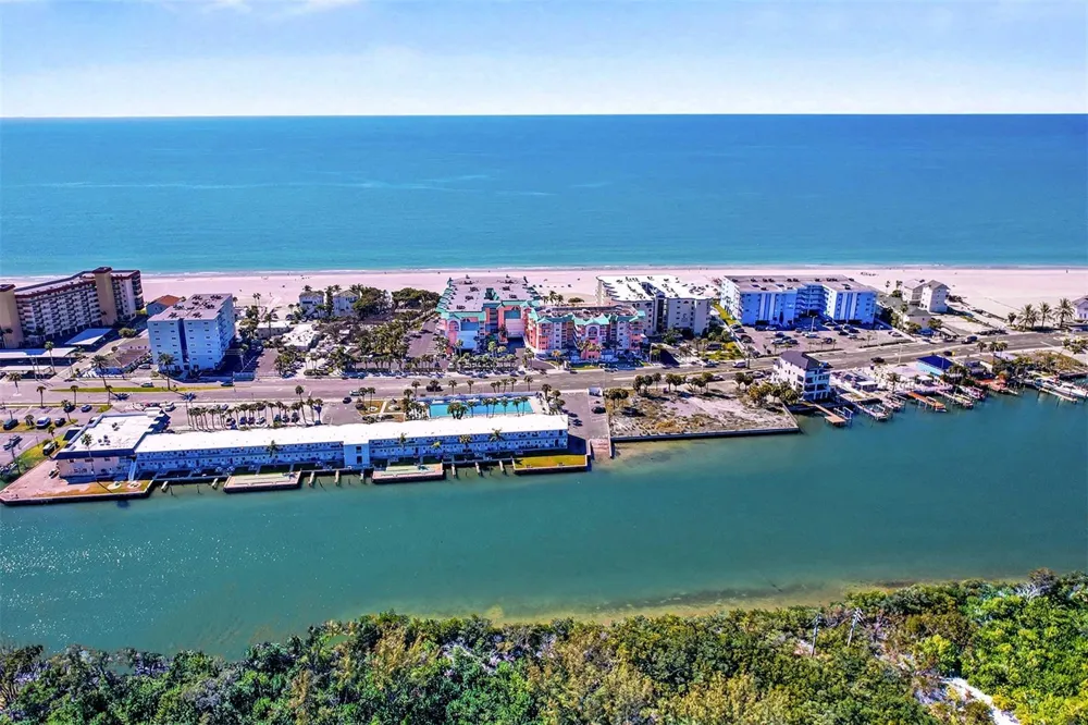 18400 GULF BOULEVARD #1302 Indian Shores, FL 33785