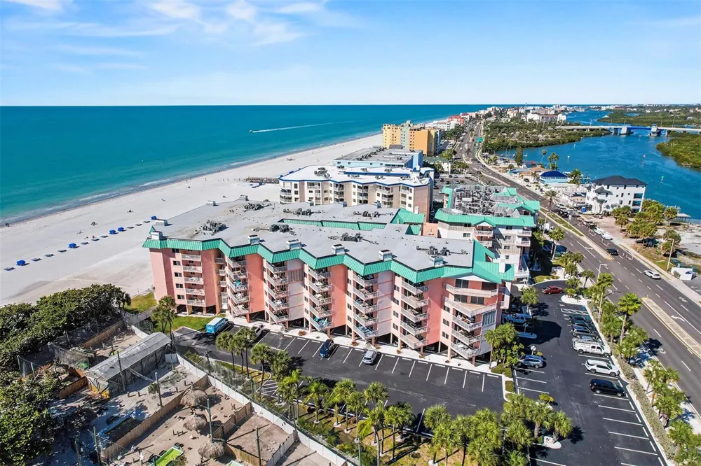 18400 GULF BOULEVARD #1302 Indian Shores, FL 33785