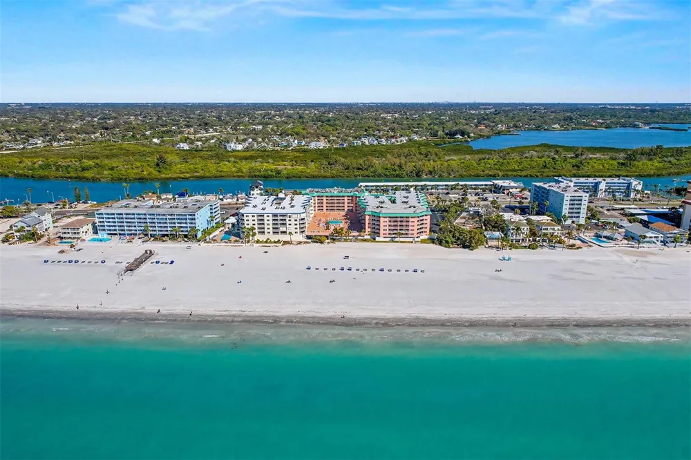 18400 GULF BOULEVARD #1302 Indian Shores, FL 33785